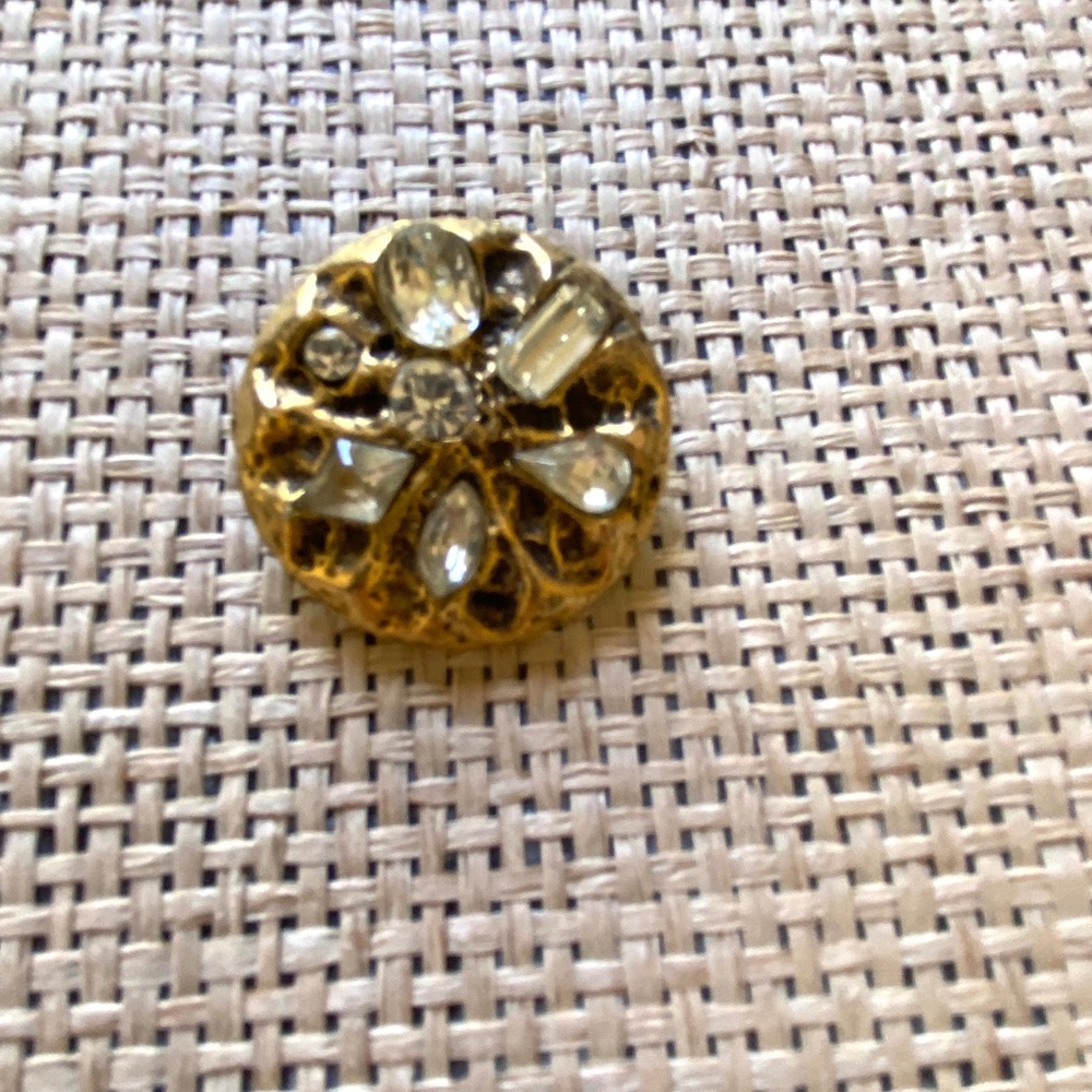 Vintage Gold Brooch